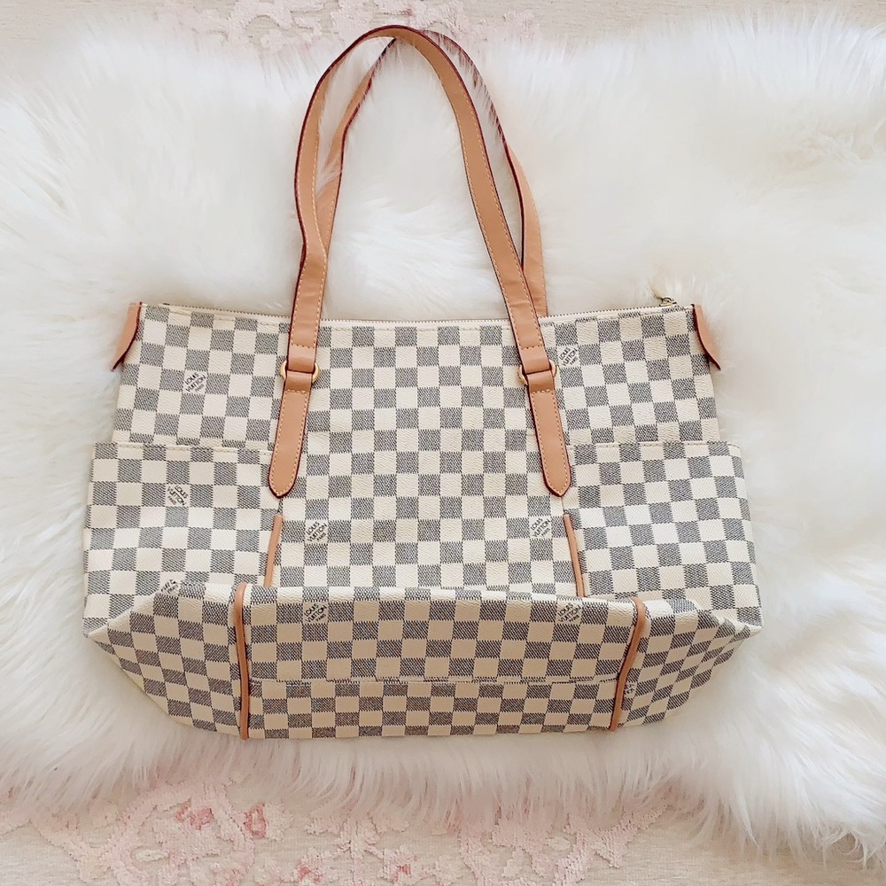 Fashionable tote bag!